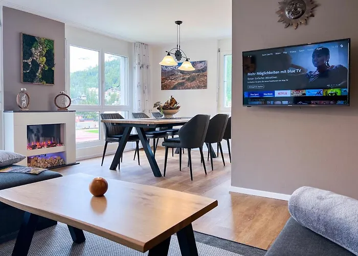 Swissme - 100qm - Balkon - 2 Baeder - Parkplatz - Fussbodenheizung Appartement Saint-Moritz