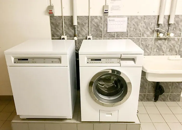 Swissme - 100qm - Balkon - 2 Baeder - Parkplatz - Fussbodenheizung Appartamento