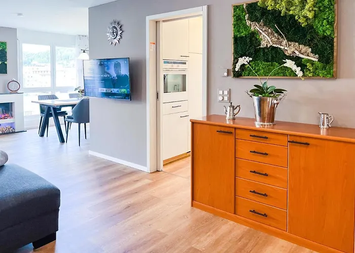 Swissme - 100qm - Balkon - 2 Baeder - Parkplatz - Fussbodenheizung Appartamento *